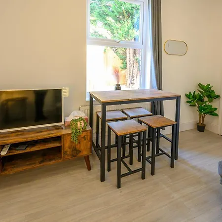 Brislington Base Super Convenient In South West By Stae-homes Apartman *