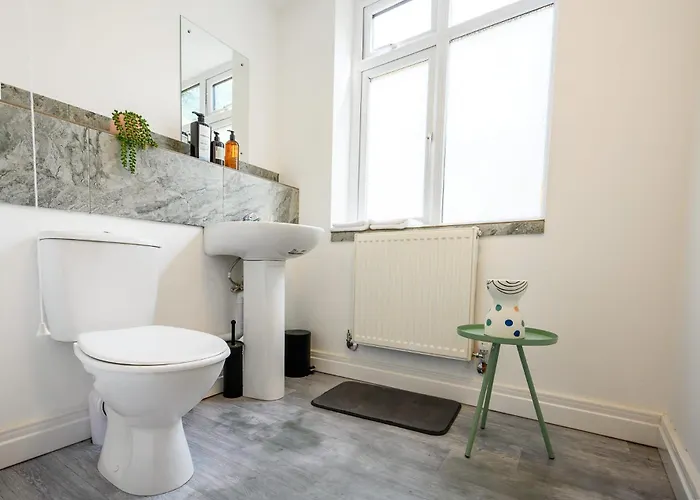 Brislington Base Super Convenient In South West By Stae-homes * Bristol