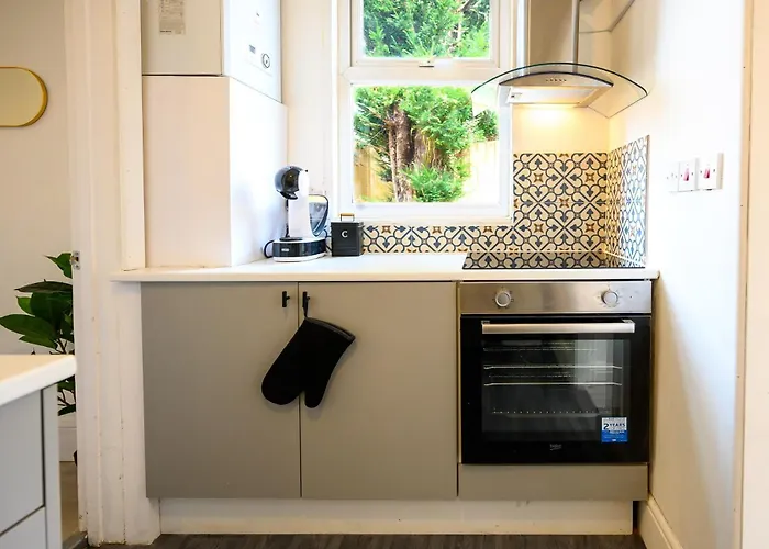 Brislington Base Super Convenient In South West By Stae-homes * Bristol